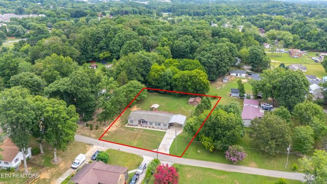 2520 Effler Rd, Maryville, TN 37803