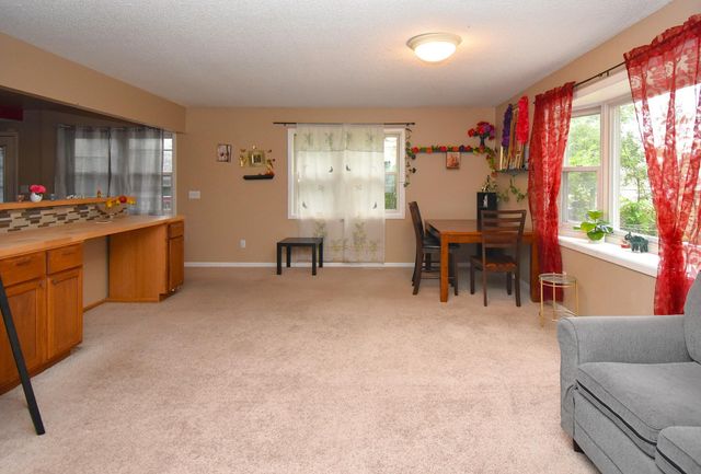 150 Westchester Drive, West Saint Paul, MN 55118