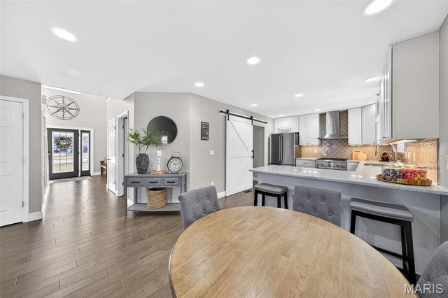 709 Scarlet Oak Drive, Lake St Louis, MO 63367