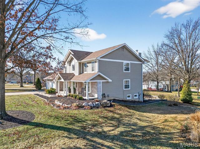 709 Scarlet Oak Drive, Lake St Louis, MO 63367