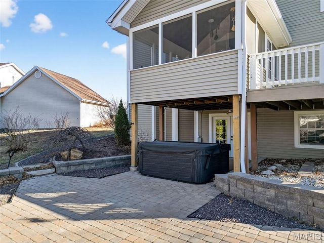 709 Scarlet Oak Drive, Lake St Louis, MO 63367