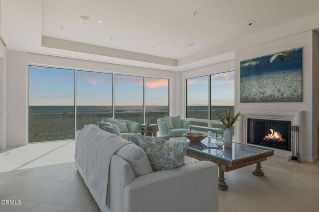 1135 Capri Way, Oxnard, CA 93035