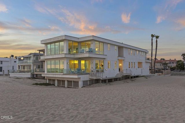 1135 Capri Way, Oxnard, CA 93035