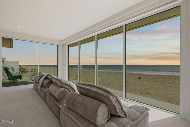 1135 Capri Way, Oxnard, CA 93035