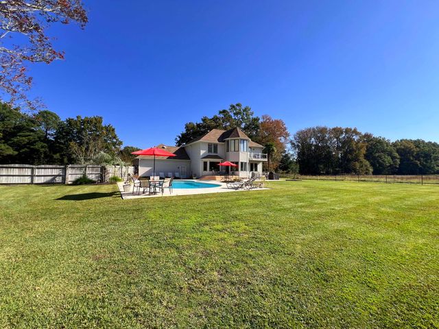 1223 Fishing Place, Summerton, SC 29148