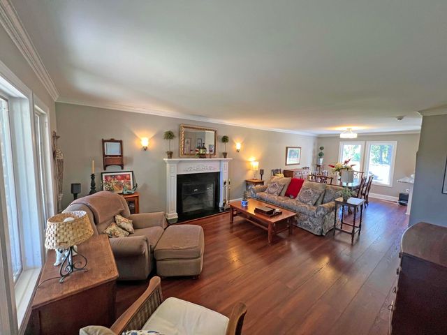 1223 Fishing Place, Summerton, SC 29148