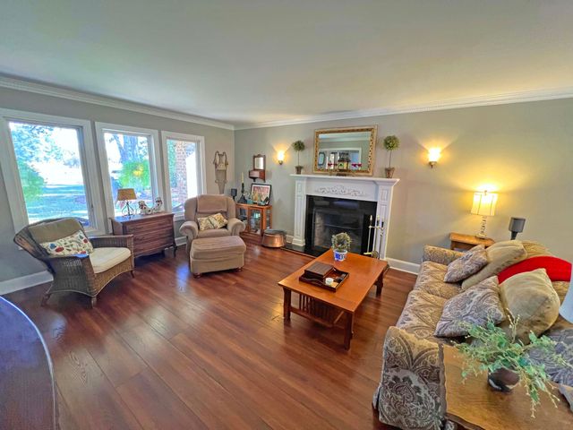 1223 Fishing Place, Summerton, SC 29148