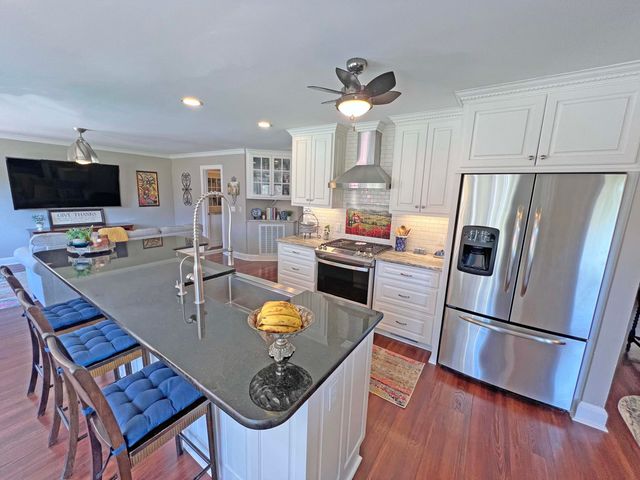 1223 Fishing Place, Summerton, SC 29148