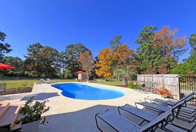 1223 Fishing Place, Summerton, SC 29148