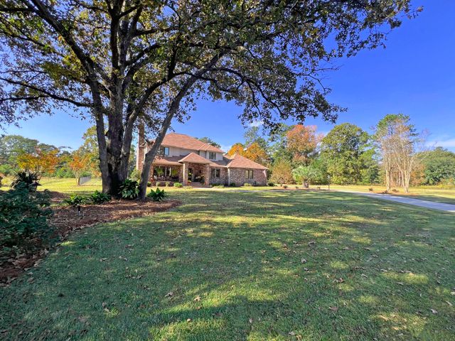 1223 Fishing Place, Summerton, SC 29148