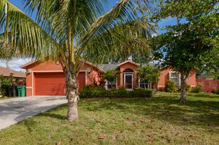 557 SW Baoy Avenue, Port St Lucie, FL 34953