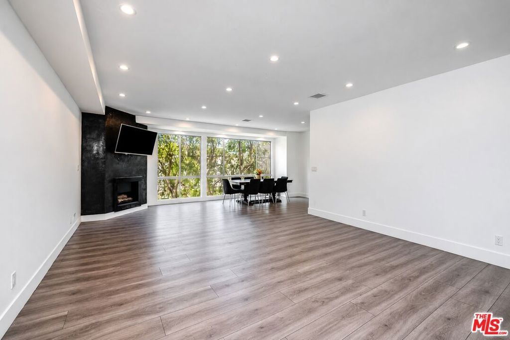441 N Oakhurst Drive 304, Beverly Hills, CA 90210 — photo 3