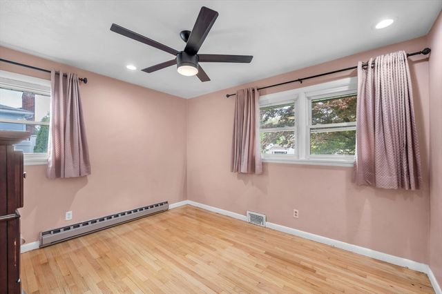 72 Paulson Dr, West Springfield, MA 01089