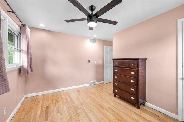 72 Paulson Dr, West Springfield, MA 01089