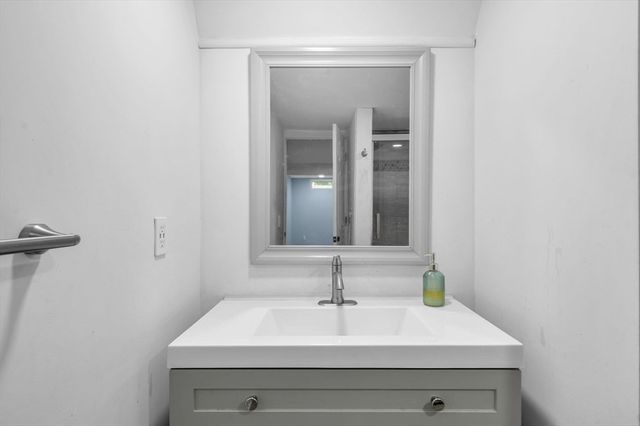 72 Paulson Dr, West Springfield, MA 01089