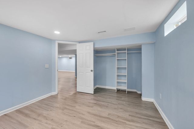 72 Paulson Dr, West Springfield, MA 01089