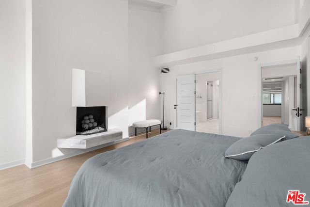 9509 W Olympic Boulevard, Beverly Hills, CA 90212