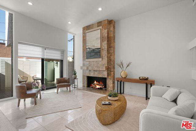 9509 W Olympic Boulevard, Beverly Hills, CA 90212