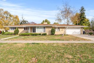 520 E 166th Street, South Holland, IL 60473