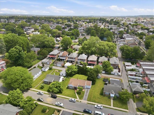 823 North Saint Lucas Street, Allentown City, PA 18104