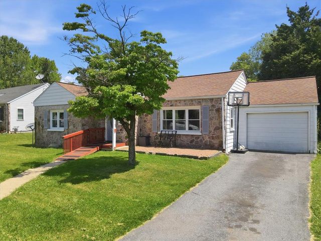 823 North Saint Lucas Street, Allentown City, PA 18104