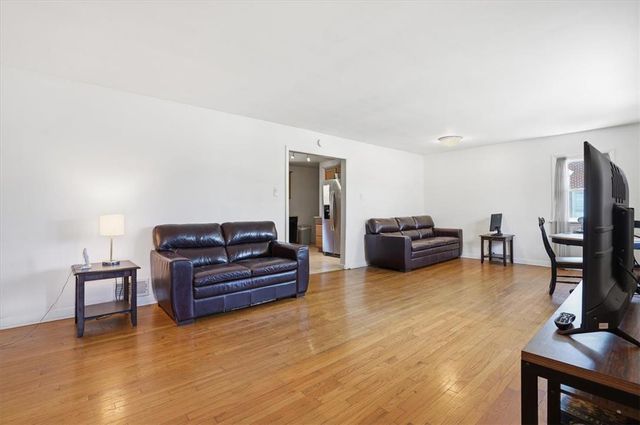 823 North Saint Lucas Street, Allentown City, PA 18104