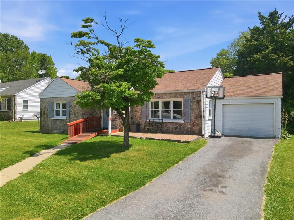 823 North Saint Lucas Street, Allentown City, PA 18104