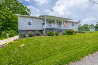 78 Gray Road, Signal Mountain, TN 37377