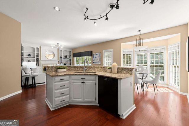 3025 Brockton Close, Marietta, GA 30068