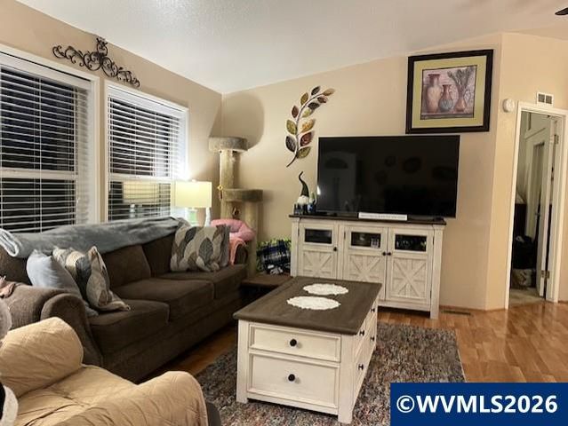 642 Royalty Cir NE 12, Salem, OR 97301