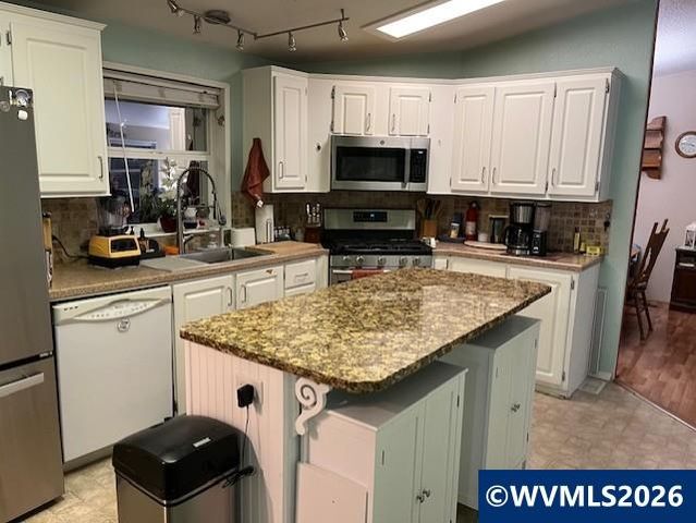 642 Royalty Cir NE 12, Salem, OR 97301