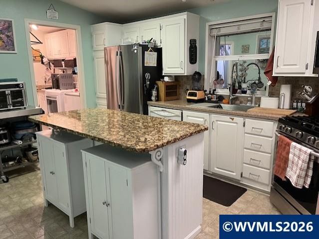 642 Royalty Cir NE 12, Salem, OR 97301