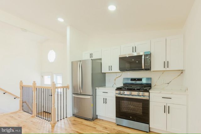 8206 ARROWHEAD RD, Pikesville, MD 21208