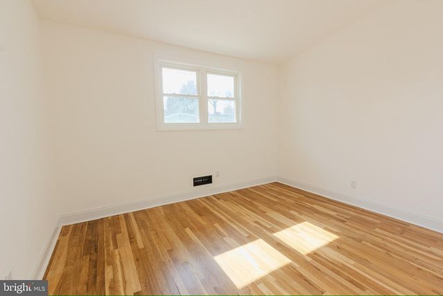 8206 ARROWHEAD RD, Pikesville, MD 21208