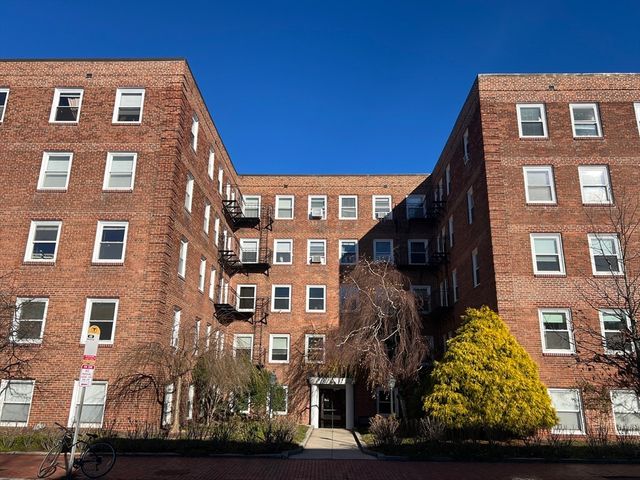 395 Broadway R2C, Cambridge, MA 02139