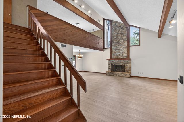 12852 LONGVIEW Drive W, Jacksonville, FL 32223