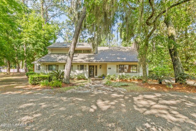 12852 LONGVIEW Drive W, Jacksonville, FL 32223