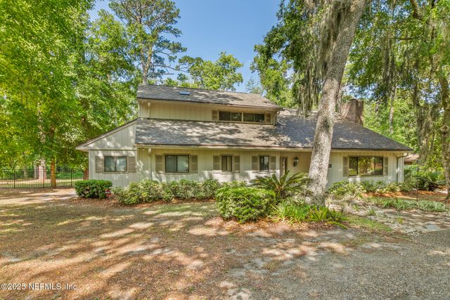 12852 LONGVIEW Drive W, Jacksonville, FL 32223