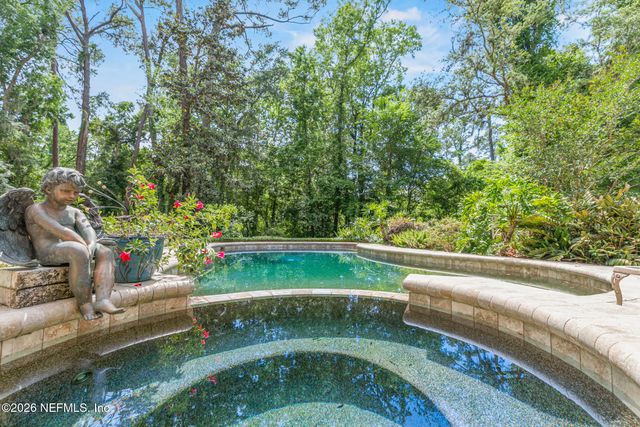 12852 LONGVIEW Drive W, Jacksonville, FL 32223