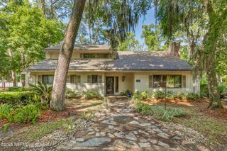 12852 LONGVIEW Drive W, Jacksonville, FL 32223