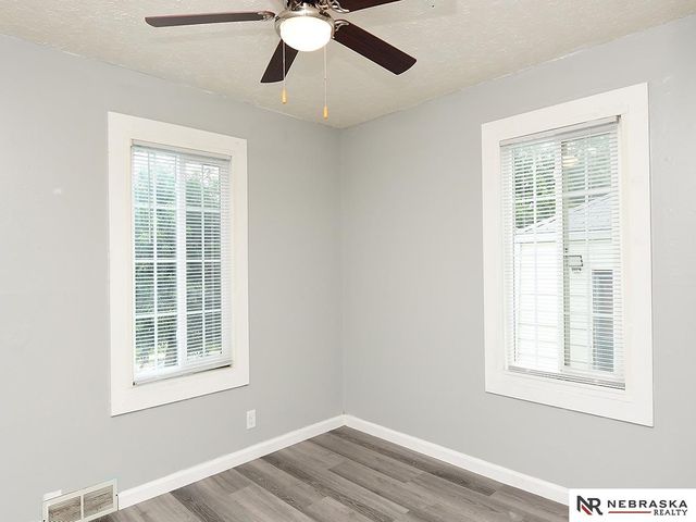 2553 Monroe Street, Omaha, NE 68107