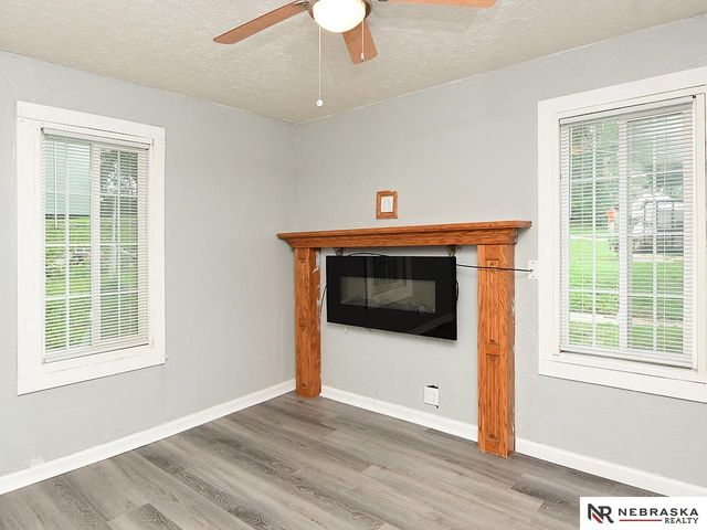 2553 Monroe Street, Omaha, NE 68107