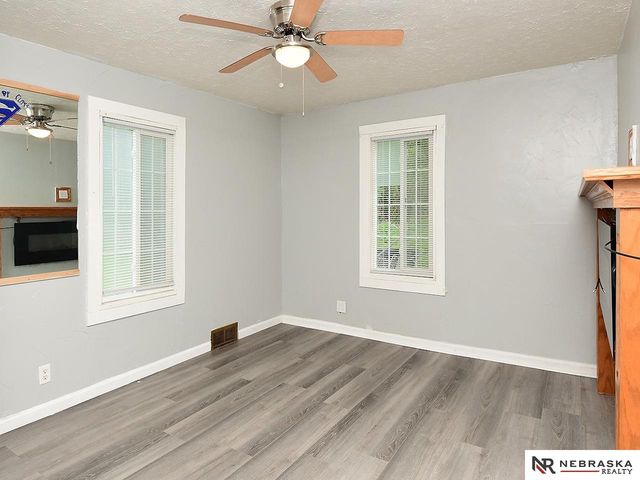 2553 Monroe Street, Omaha, NE 68107