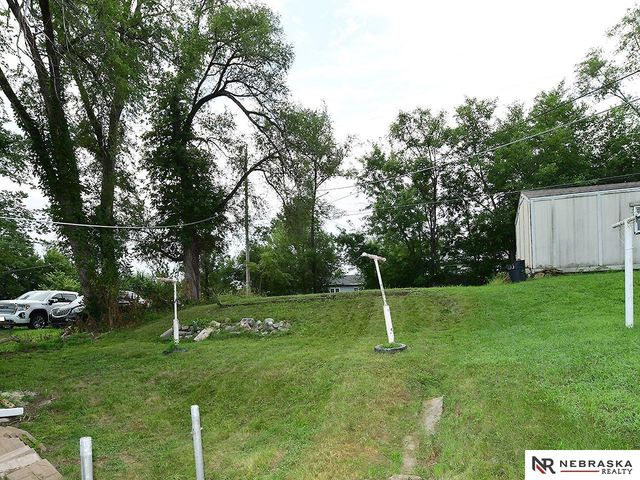 2553 Monroe Street, Omaha, NE 68107