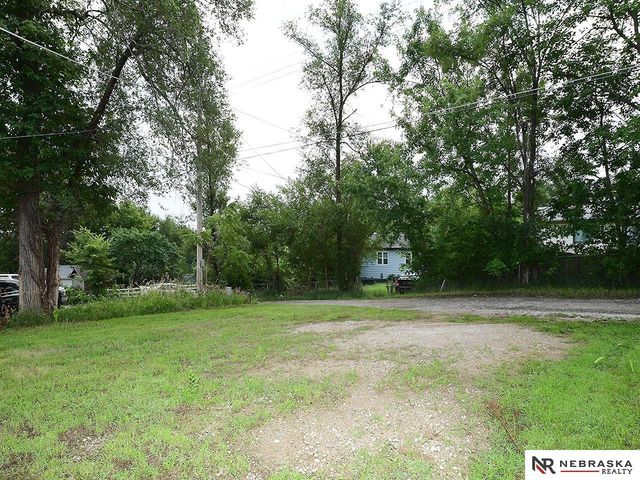 2553 Monroe Street, Omaha, NE 68107