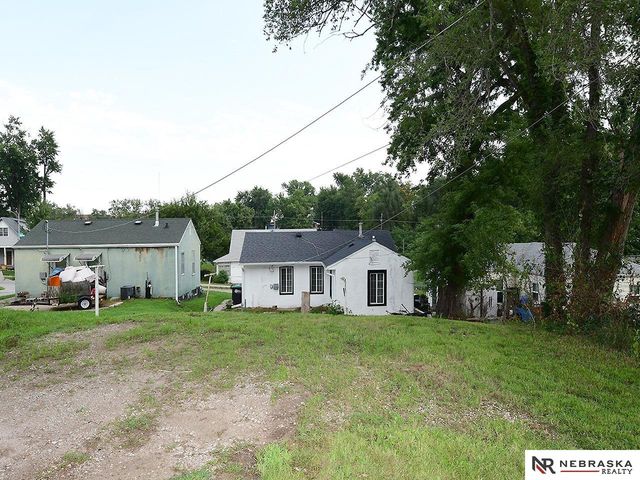 2553 Monroe Street, Omaha, NE 68107