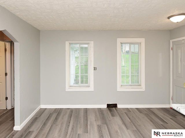 2553 Monroe Street, Omaha, NE 68107