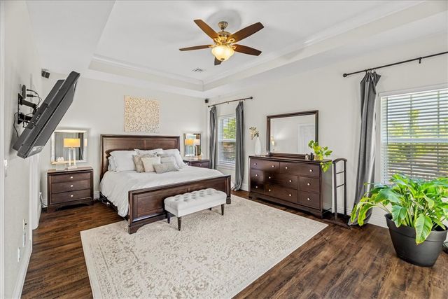 605 SW Duke Avenue, Bentonville, AR 72712
