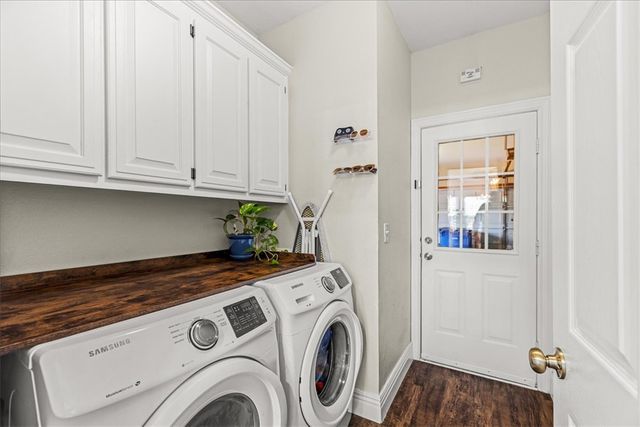 605 SW Duke Avenue, Bentonville, AR 72712