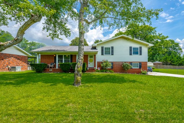 4818 Camellia Avenue NW, Cleveland, TN 37312